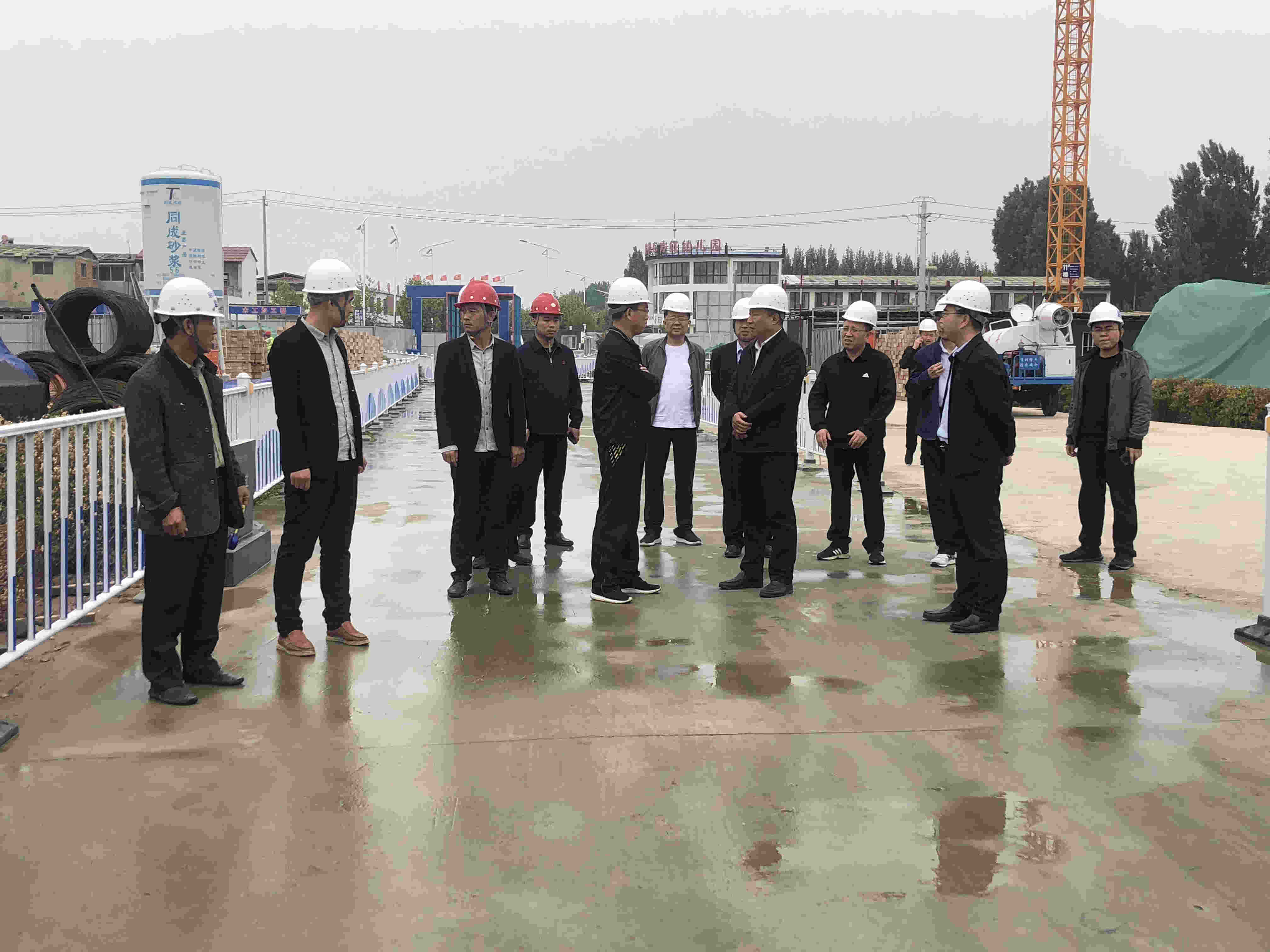 县委副书记、县长李洪文带队到郭楼镇督导美丽宜居乡村建设工作